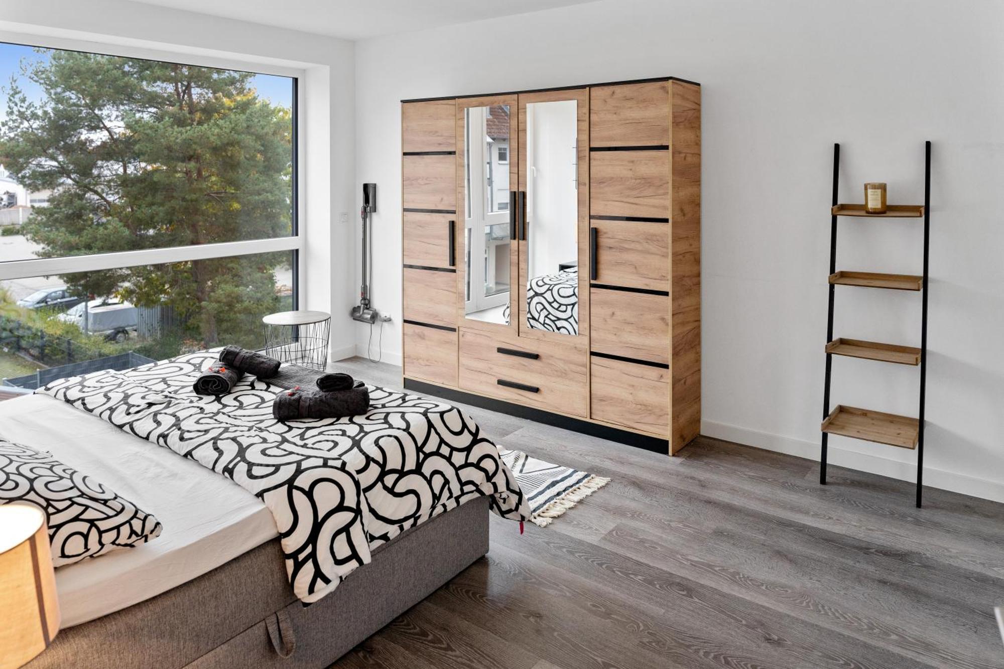 Modern Style Business Suite - Office - Kitchen - Balcony Herzogenaurach Kültér fotó