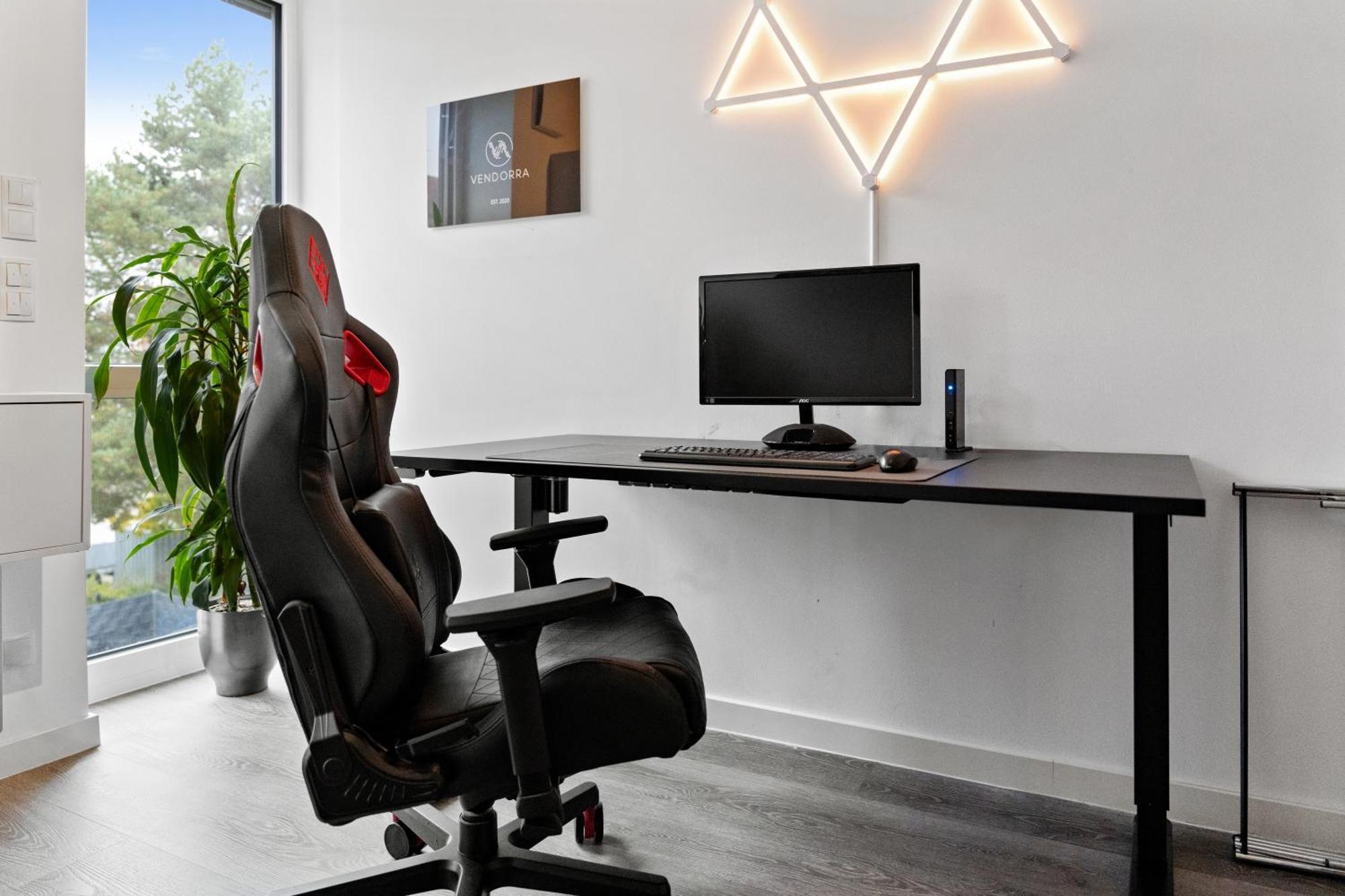 Modern Style Business Suite - Office - Kitchen - Balcony Herzogenaurach Kültér fotó